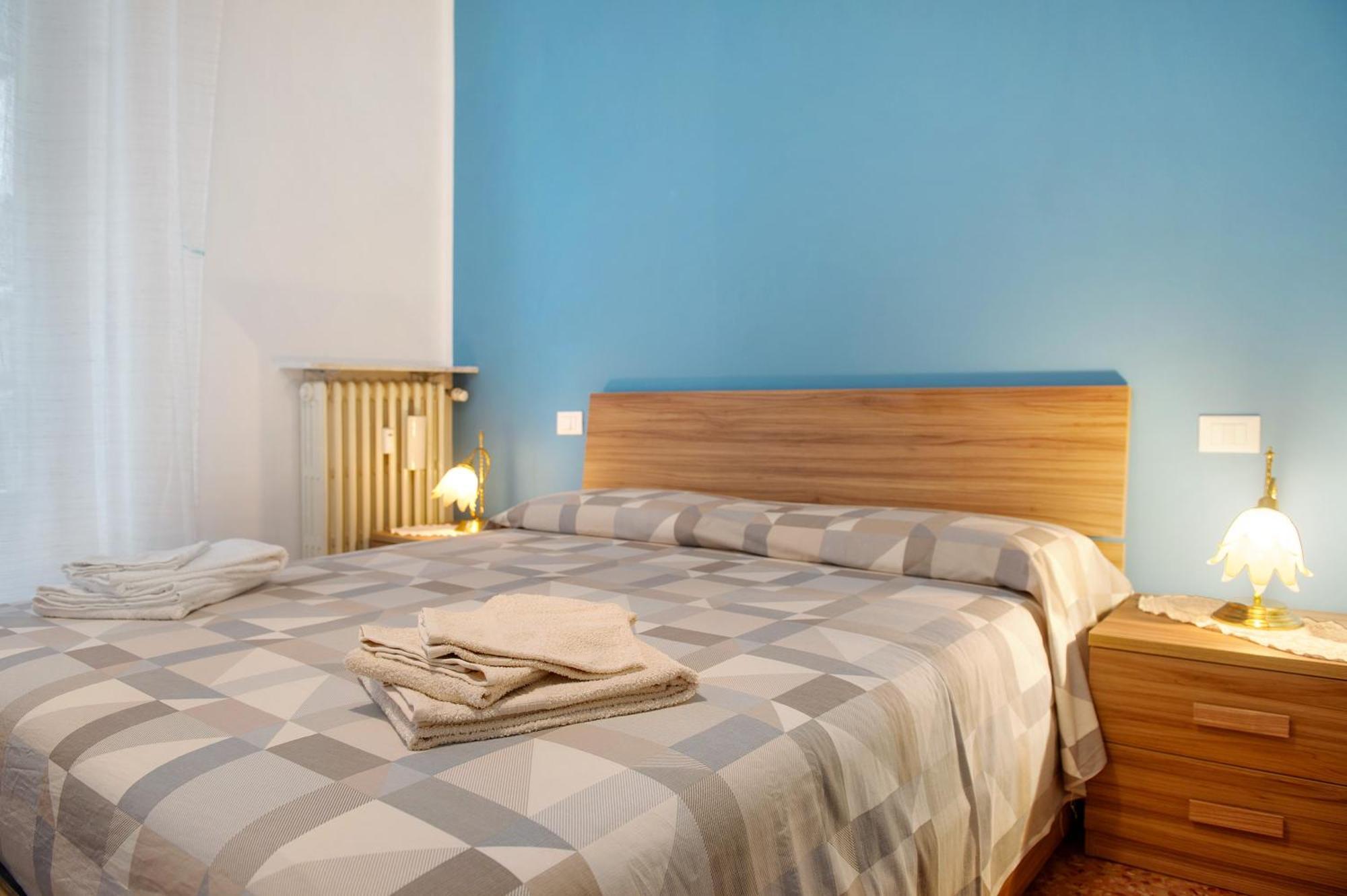 Alesa Apartament Верчелли Экстерьер фото