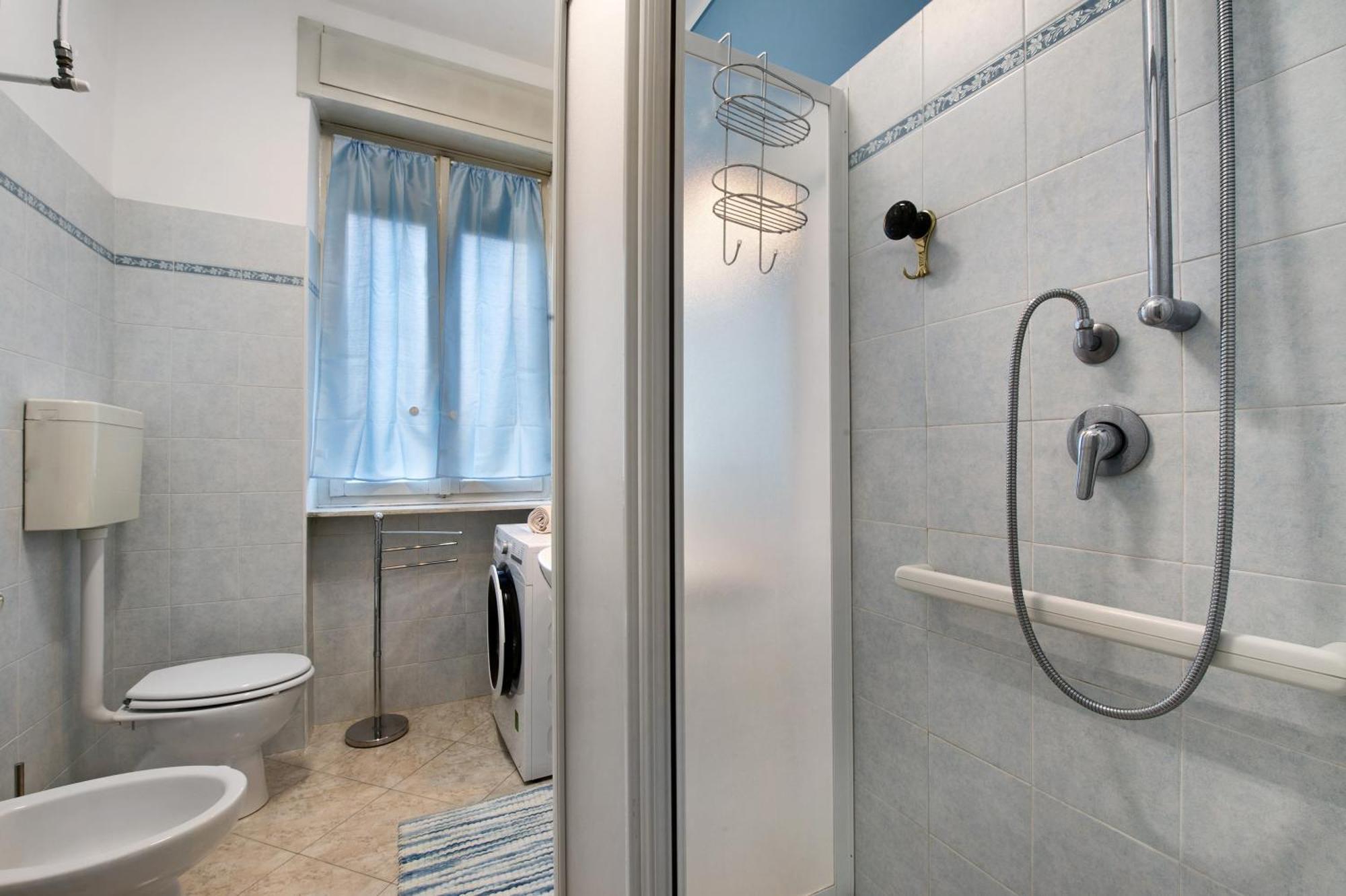 Alesa Apartament Верчелли Экстерьер фото